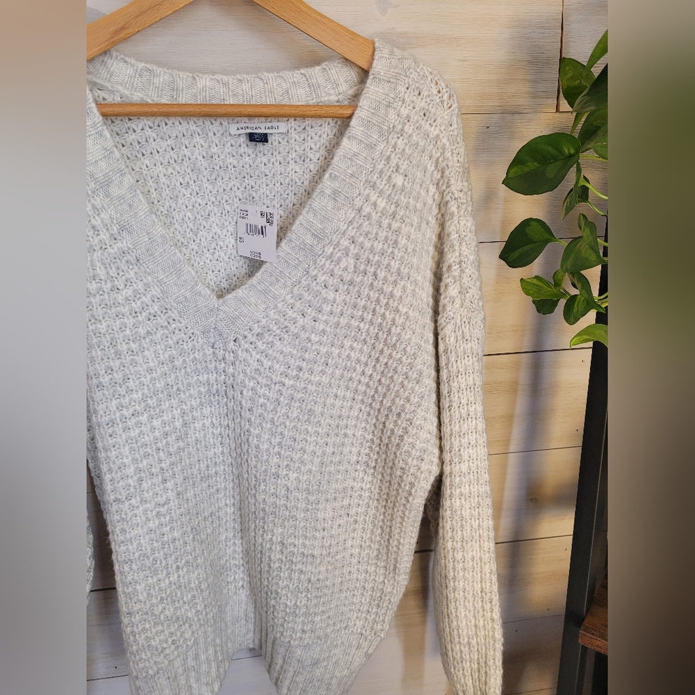 American Eagle VNeck Knit oversized Sweater